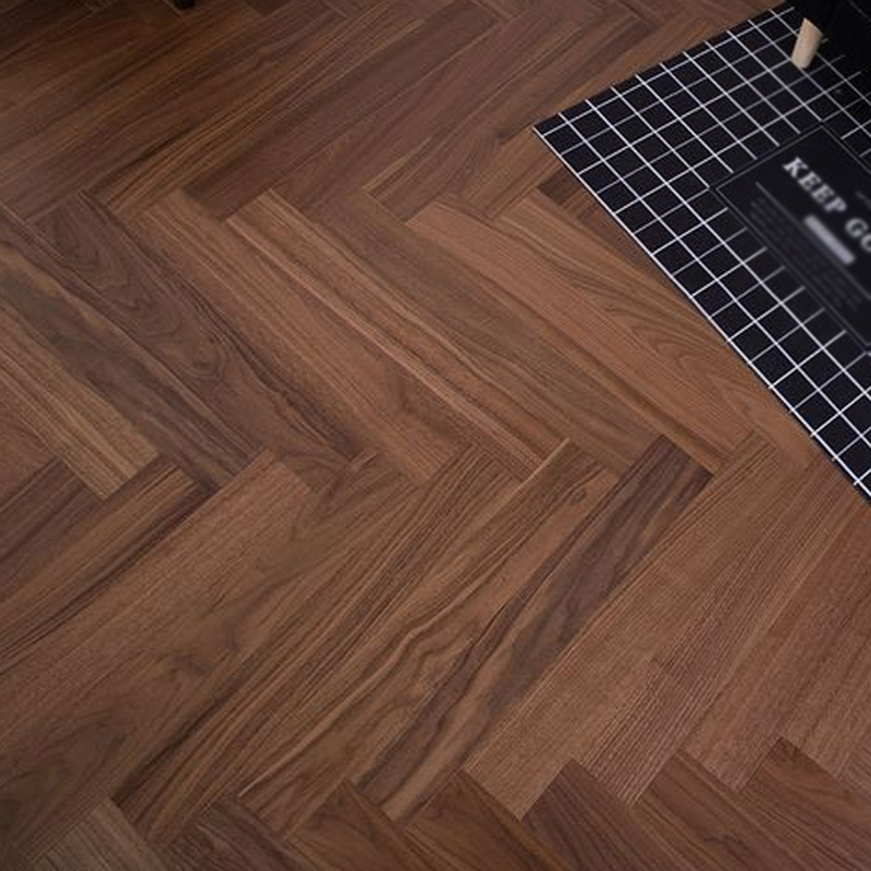 復(fù)合地板如何進行清潔與保養(yǎng)呢？